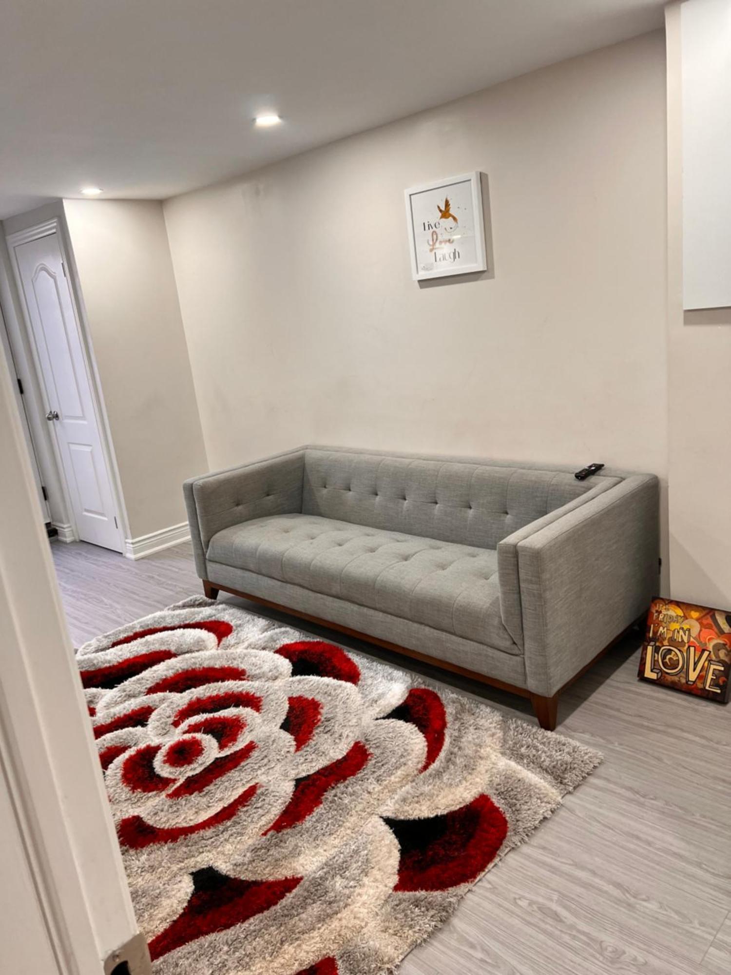 Cozy 1bedroom Basement Homestay *