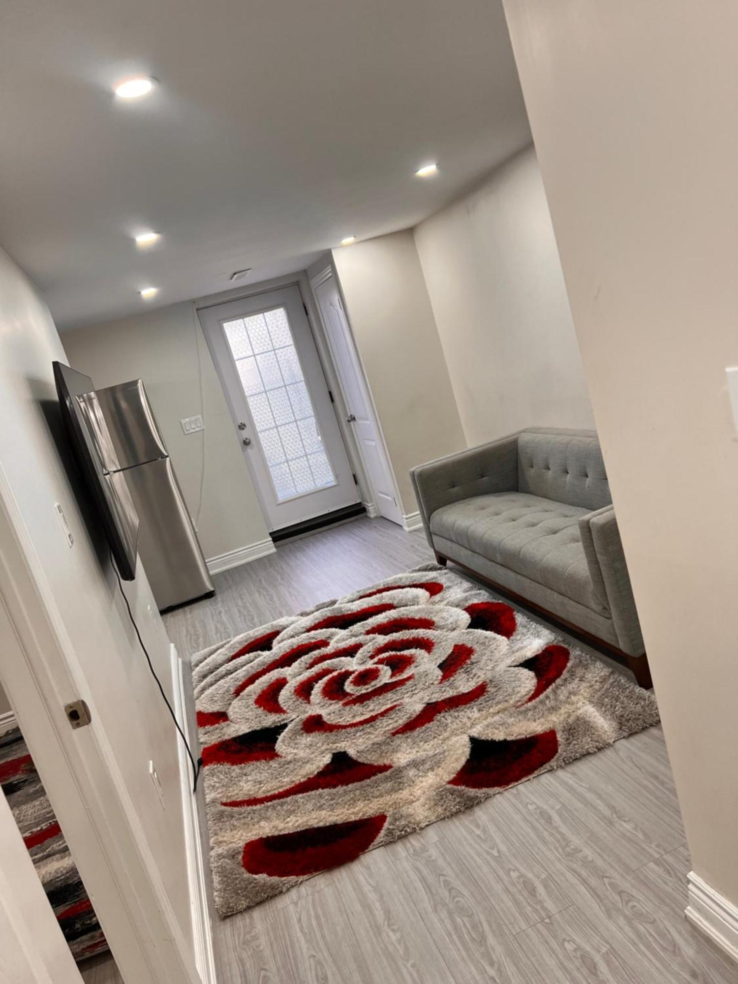 Cozy 1bedroom Basement Homestay